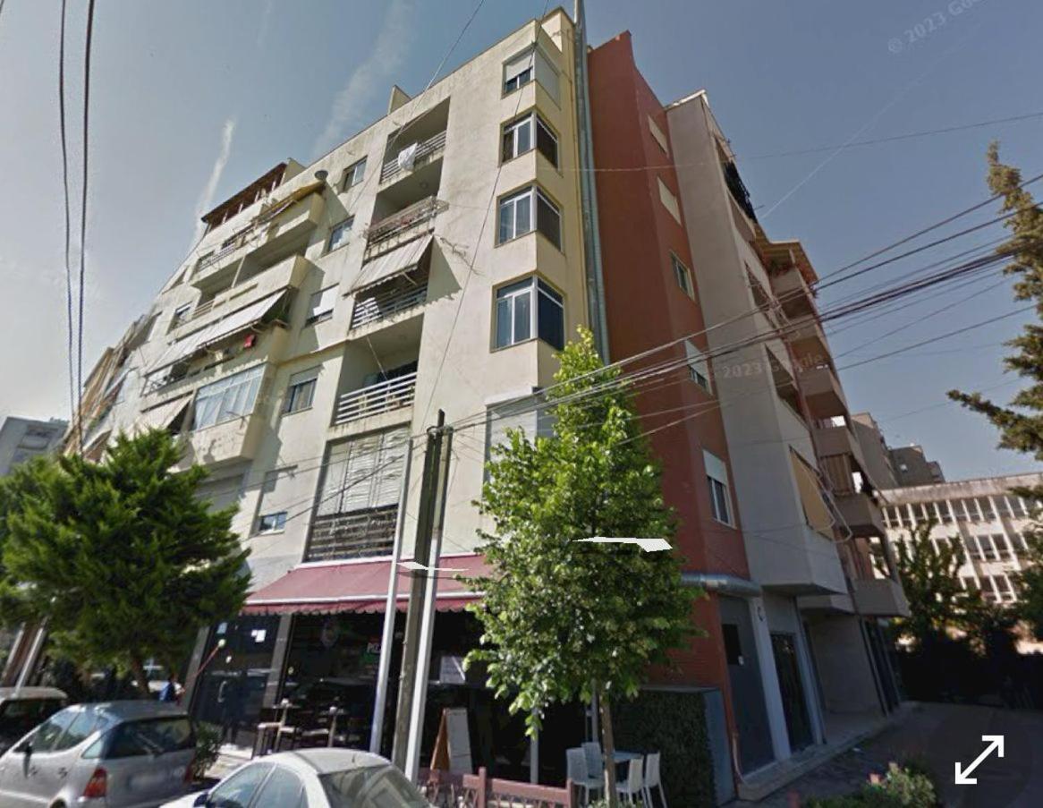 Edi'S Apartament Тирана Екстериор снимка